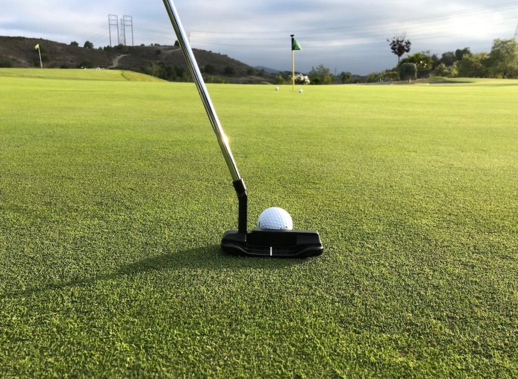 It's important to always line up and aim each putt.